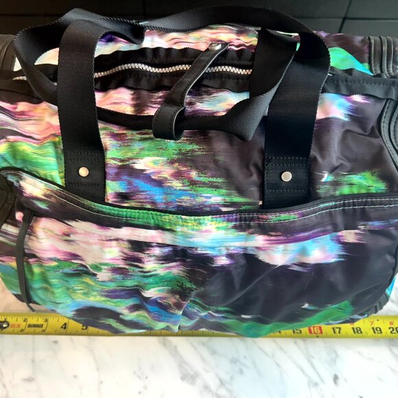 Lululemon Duffle Bag - Picture 12 of 16